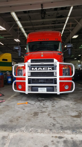 RIGGUARD on Red Mack Truck