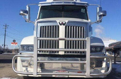 White Western Star Semi in Parking Lot with RIGGUARD Grille Guard