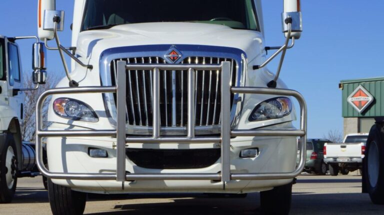 White Semi with RIGGUARD Grille Guard in Parking Lot