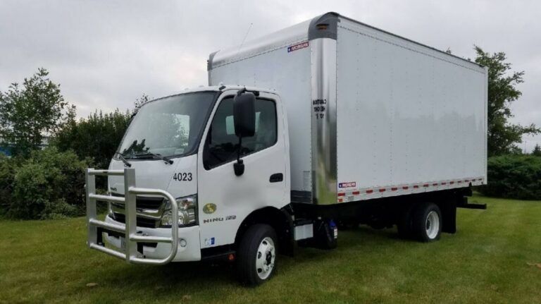 White Hino Truck with RIGGUARD Grille Guard